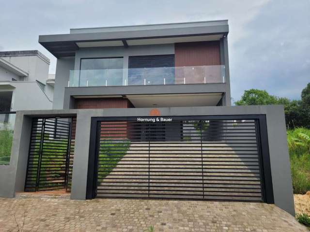 Casa nova em Campo Bom - Pronta para morar, com Piscina e Vista da cidade