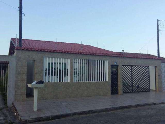 Casa com 3 quartos à venda no Centro, Peruíbe , 140 m2 por R$ 520.000