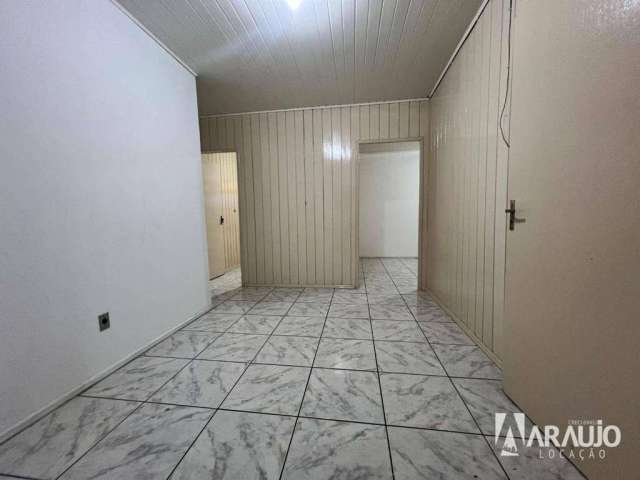 Casa com 3 dormitórios, e sala comercial no bairro Cordeiros em Itajaí!