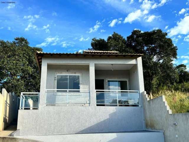 Casa com 2 quartos à venda na Avenida Auréa Barbosa, Balneário Bambuí (Ponta Negra), Maricá por R$ 330.000