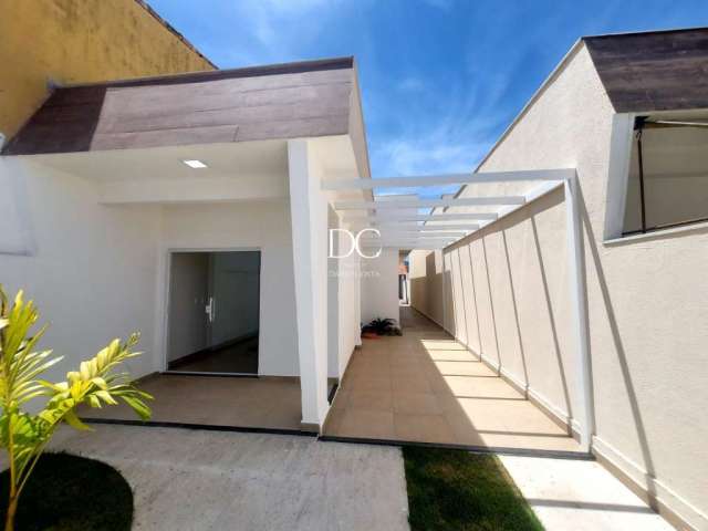 Casa com 3 quartos à venda na Rua Oitenta e Cinco, Jardim Atlântico Leste (Itaipuaçu), Maricá por R$ 570.000