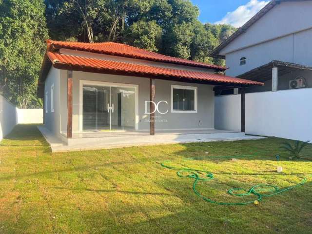 Casa em condomínio fechado com 3 quartos à venda na Avenida Carlos Marighella, 300, Chácaras de Inoã (Inoã), Maricá por R$ 580.000