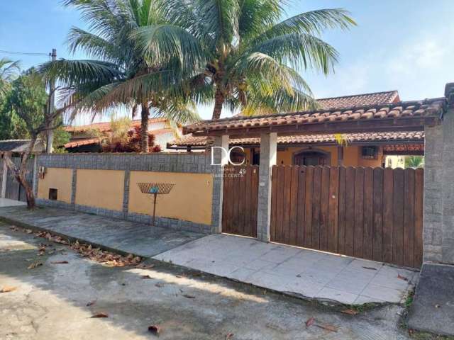 Casa em condomínio fechado com 3 quartos à venda na Rua Vereador Aloísio Rangel Freitas, Itapeba, Maricá por R$ 499.000