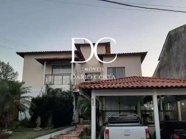 Casa em condomínio fechado com 5 quartos à venda na Rua Irineu Ferreira Pinto, 374, Ponta Grossa, Maricá por R$ 1.800.000