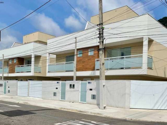 Casa com 3 quartos à venda na Rua Vereador Luiz Botelho, 319, Piratininga, Niterói por R$ 790.000