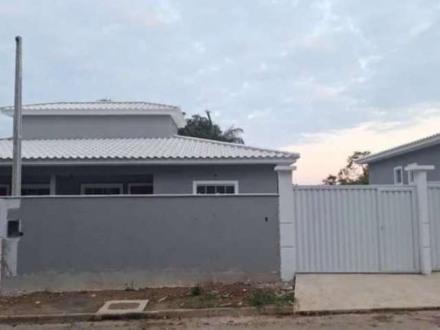 Casa com 2 quartos à venda na Rua camarões, Cajueiros (Itaipuaçu), Maricá por R$ 310.000