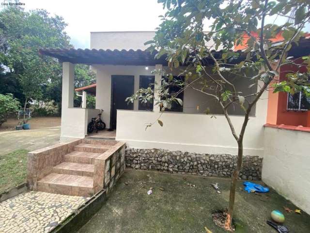 Casa com 1 quarto à venda na Rua Venezuela, 12, Jacaroá, Maricá por R$ 280.000