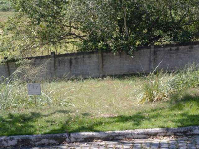 Terreno à venda na Avenida Roberto da Silveira, 2400, Flamengo, Maricá por R$ 155.000