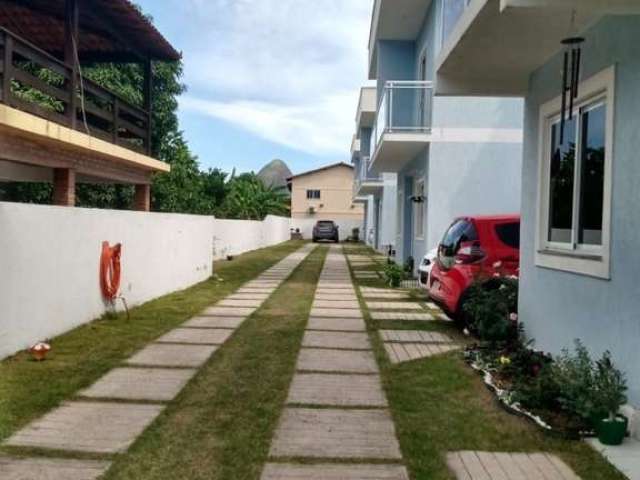 Casa em condomínio fechado com 3 quartos à venda na Rua Francisco Thomas da Silva, 89, Inoã, Maricá, 103 m2 por R$ 380.000