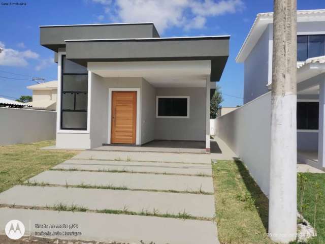 Casa em condomínio fechado com 3 quartos à venda na Estrada Henfil, Pindobas, Maricá, 91 m2 por R$ 540.000