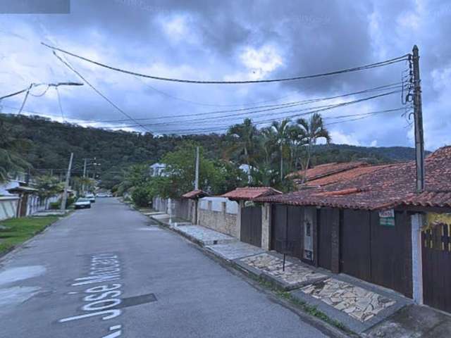 Casa com 3 quartos à venda na Rua José Mocarzel, 347, Serra Grande, Niterói, 250 m2 por R$ 500.000