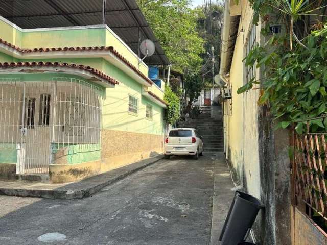 Casa com 2 quartos à venda na Rua Riodades, 327, Fonseca, Niterói por R$ 370.000