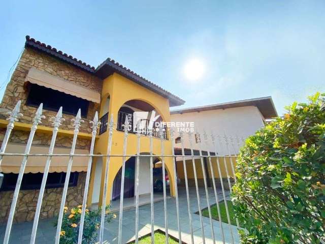 Casa com 3 dormitórios à venda, 429 m² por R$ 820.000,00 - Andrade Araújo - Nova Iguaçu/RJ