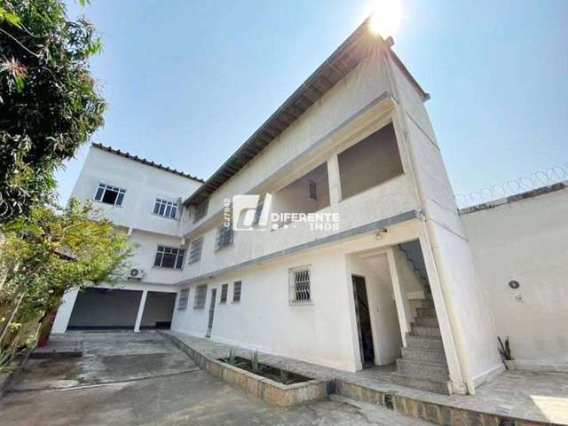 Casa com 2 dormitórios à venda, 330 m² por R$ 950.000,00 - Centro - São João de Meriti/RJ