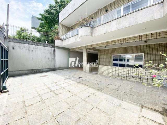 Casa com 5 dormitórios à venda, 373 m² por R$ 1.500.000,00 - Cabuis - Nilópolis/RJ