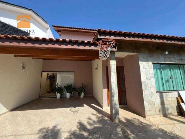 Casa com 3 dormitórios à venda, 295 m² por R$ 690.000,00 - Jardim Saira - Sorocaba/SP