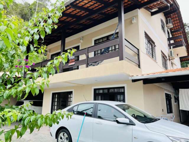 Casa com 4 quartos à venda no Nova Esperança, Blumenau , 300 m2 por R$ 699.000