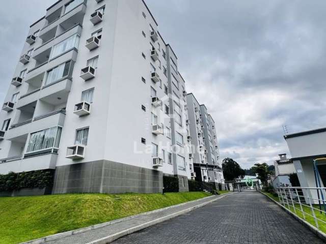 Apartamento com 2 quartos para alugar no Do Salto, Blumenau  por R$ 1.800