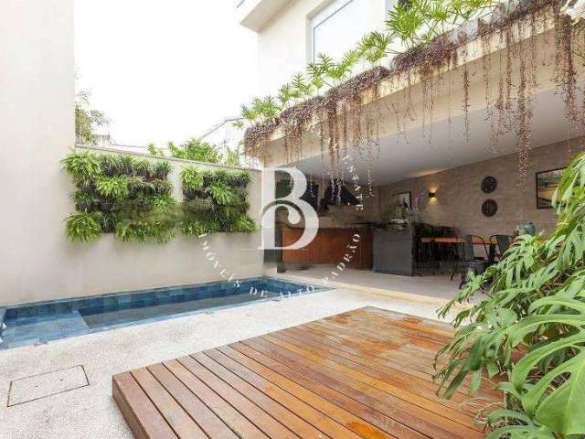 Casa à venda Jardim Paulistano com 294m², 3 dormitórios e 2 vagas.