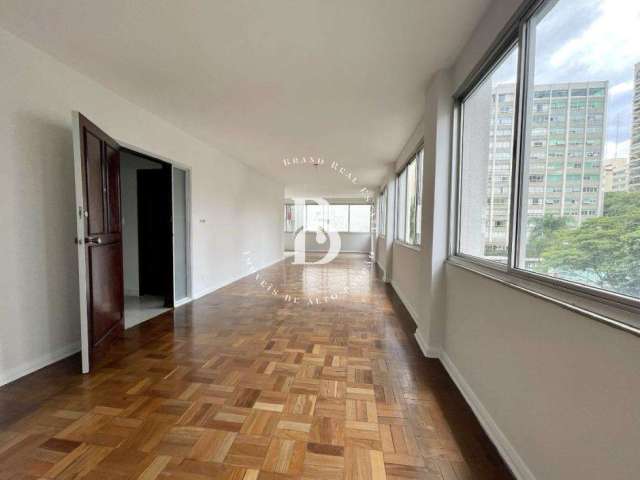 Apartamento com 239.0 m², à venda no bairro Santa Cecilia.