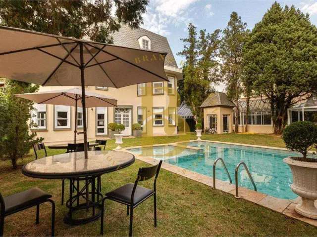 Casa de vila com 786 m², 4 quartos sendo 4 suítes à venda no Jardim Guedala.