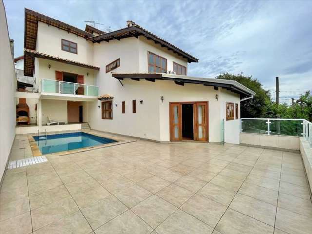 Casa - Condomínio Terras do Madeira - 4 dormitórios / 2 suítes, piscina, vista!