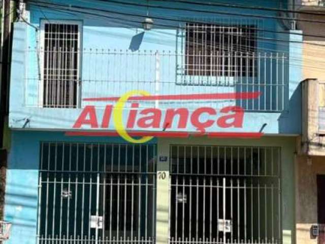 Casa  em localização comercial