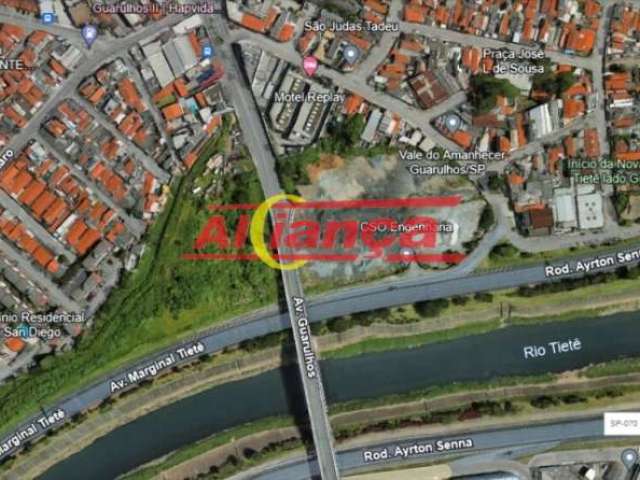 Area comercial e residencial na divisa de Guarulhos