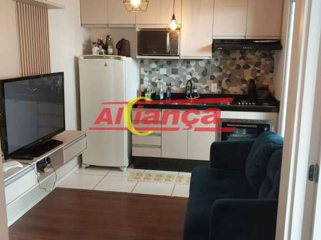 Apartamento rico em armários junto ao Shopping internacional