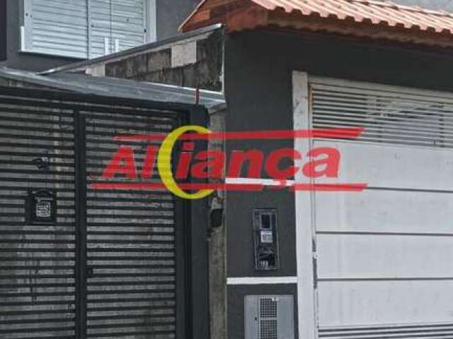 Sobrado Pq Flamengo sendo de 3 dorms e 1 suite e sacada