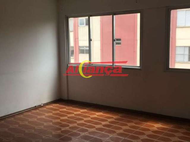 Apartamento com  67m², com 2 quartos, sala, cozinha, banheiro e 1 vaga de garagem.