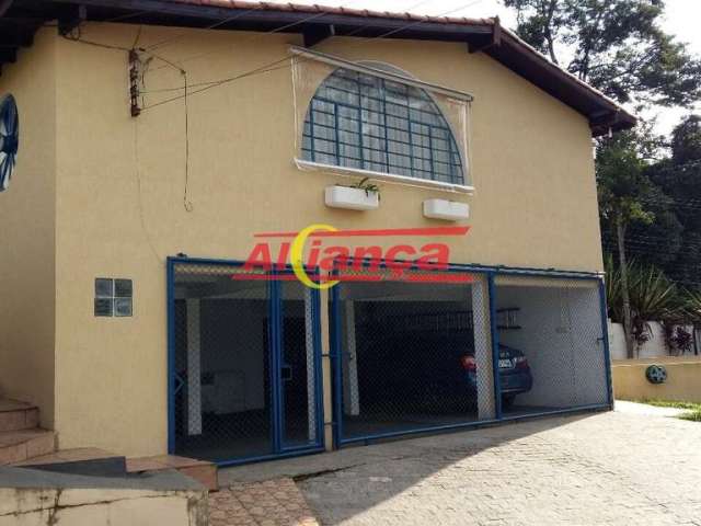 Vendo Propriedade com Duas Casas em Terreno de 900 m² na Divisa da Reserva Florestal da Cantareira