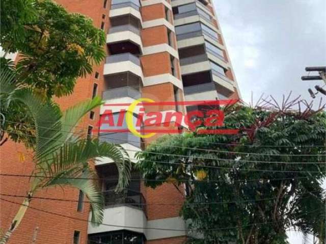 Excelente Apartamento Zona Norte com 3 Suítes, 5 Banheiros, 4 vagas e varanda com churrasqueira