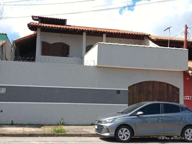 Sobrado para Venda em Mogi das Cruzes, Jardim Planalto, 3 dormitórios, 2 banheiros, 2 vagas