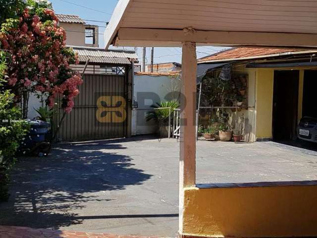 Casa para Venda em Bauru, Jardim Vânia Maria, 3 dormitórios, 2 banheiros, 5 vagas