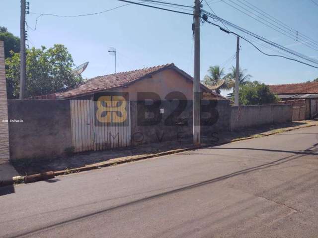 Casa para Venda em Arealva, Vila São Pedro, 5 dormitórios, 2 banheiros, 2 vagas