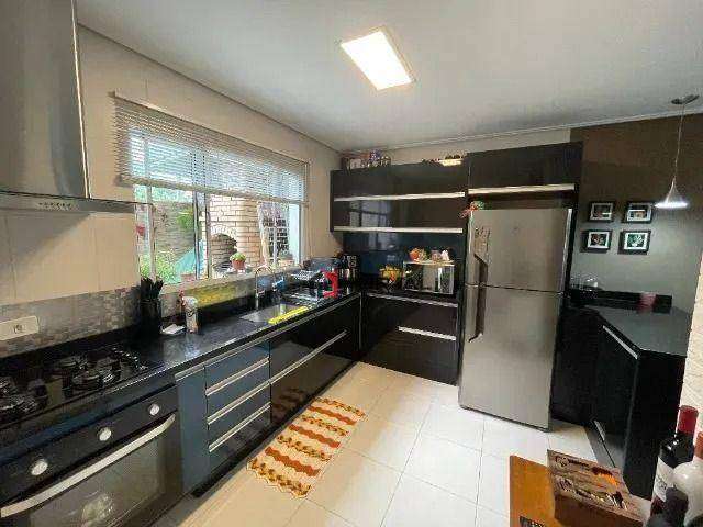 Casa com 2 dormitórios à venda, 75 m² por R$ 690.000,00 - Granja Viana - Cotia/SP