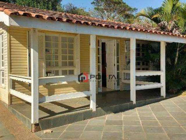 Casa com 4 dormitórios à venda, 196 m² por R$ 980.000,00 - Granja Viana - Carapicuíba/SP