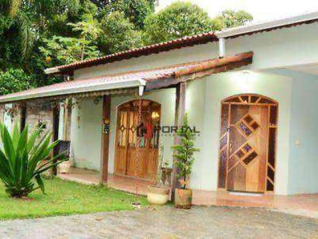 Casa com 3 dormitórios à venda, 325 m² por R$ 930.000,00 - Cotia - Cotia/SP