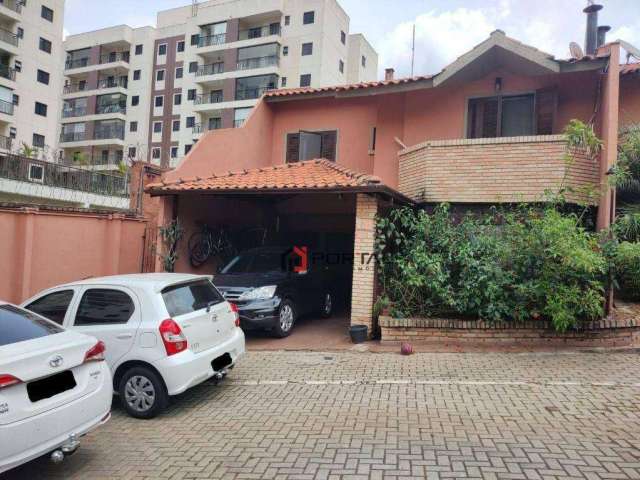 Casa com 3 dormitórios à venda, 230 m² por R$ 790.000,00 - Granja Viana - Cotia/SP