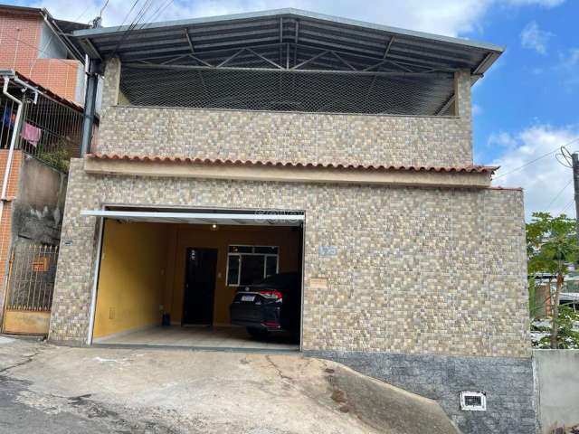 Casa com 3 quartos à venda na Rua Queluz, Eldorado, Juiz de Fora, 160 m2 por R$ 500.000