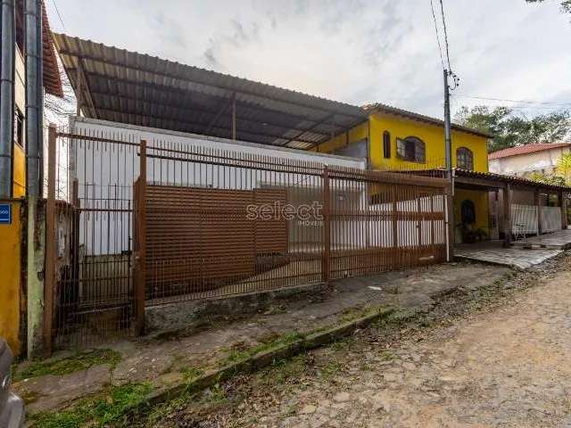 Casa em condomínio fechado com 3 quartos para alugar na Rua Antônio Carlos Pereira, Tiguera, Juiz de Fora, 200 m2 por R$ 2.200