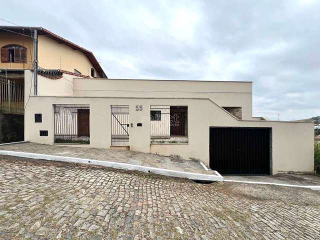 Casa com 5 quartos à venda na Rua Professor Antônio Benedito, Quintas das Avenidas, Juiz de Fora, 543 m2 por R$ 1.500.000