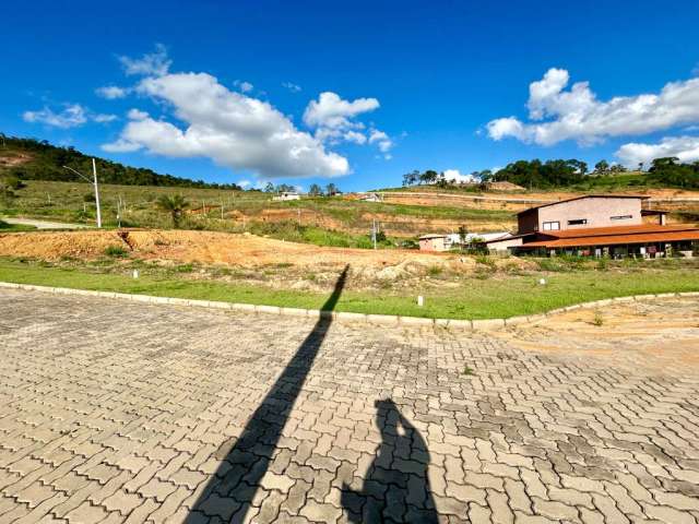 Terreno em condomínio fechado à venda na Br 040, lote 22, Zona Rural, Matias Barbosa, 321 m2 por R$ 129.000