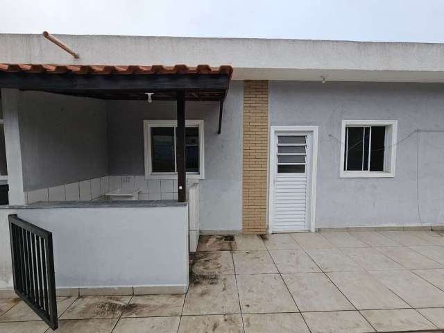 Casa para locação Jd. Angélica!