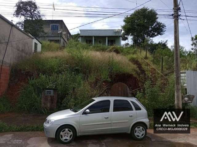 Casa à venda, 100 m², amplo terreno 600 m², por R$ 200.000 - Grama - Juiz de Fora/MG