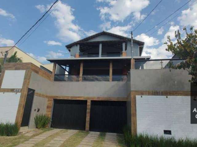 Casa com 6 dormitórios à venda, 300 m² por R$ 1.160.000,00 - São Pedro - Juiz de Fora/MG