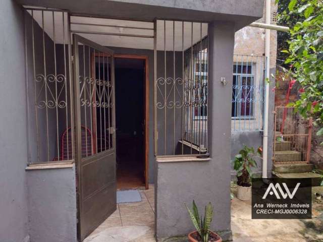 Casa com 2 dormitórios à venda, 90 m² por R$ 210.000,00 - Santa Cruz - Juiz de Fora/MG