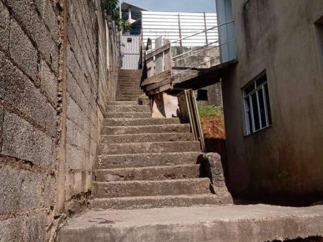 Casa com 5 dormitórios à venda, 200 m² por R$ 180.000 - Jardim Natal - Juiz de Fora/MG