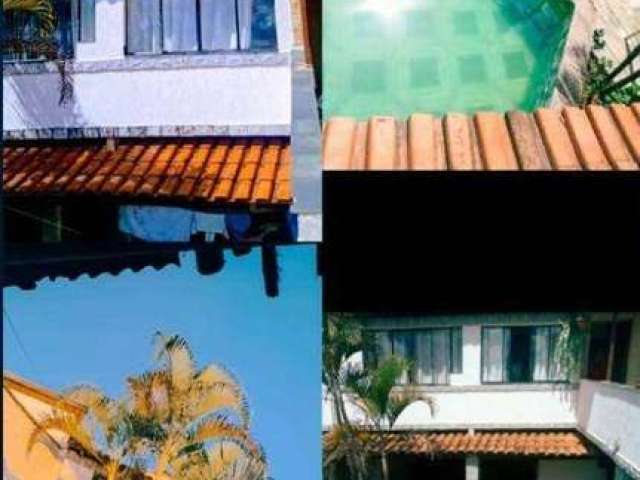 Casa com 7 dormitórios à venda, 240m² por R$ 670.000,00 -Grama- Juiz de Fora/MG